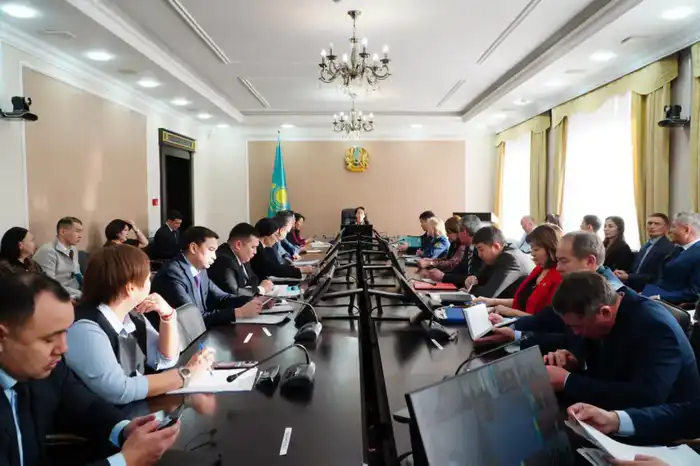 Обсуждение взаимодействия суда и госорганов: шаг к улучшению правовой системы и защите гражданских прав {city2}