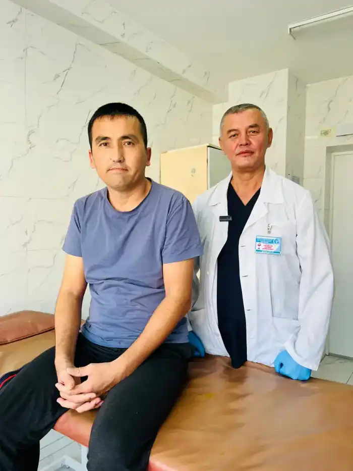 ШЫМКЕНТСКИЕ ВРАЧИ СПАСЛИ МУЖЧИНУ С МНОЖЕСТВЕННЫМИ ПРОКОЛАМИ КИШЕЧНИКА {city2}