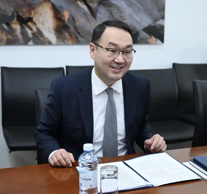 Обсуждение международного гуманитарного права в Казахстане: сотрудничество и подготовка к конференции в Иордании {city2}