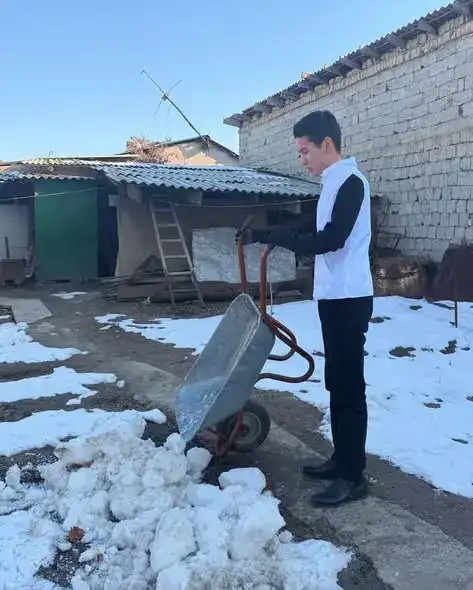 Улучшение качества жизни одиноких пожилых людей в Туркестане благодаря программе "Таза Қазақстан" {city2}