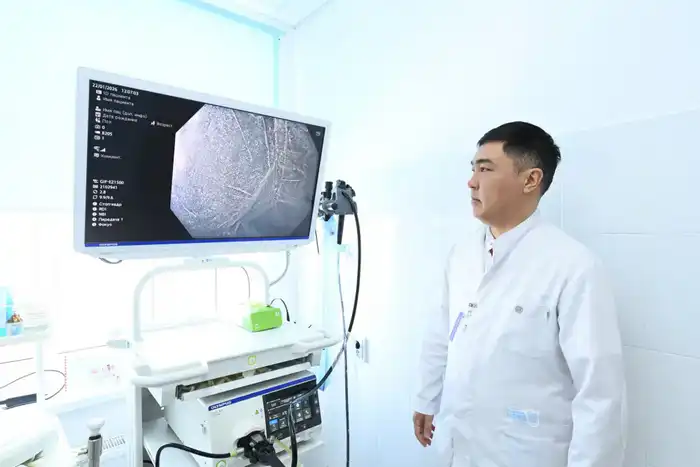 Глава региона осмотрел новое здание, пристроенное к больнице (4)