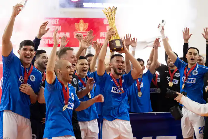 Аким области встретился с генеральным директором ФК «Семей» (6)