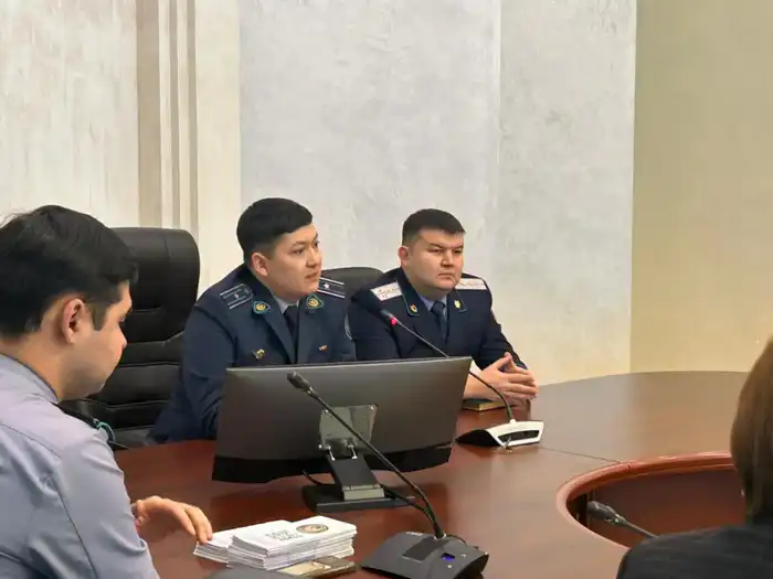 22 января 2026 года в областном акимате состоялась встреча с представителями органов полиции и прокуратуры, посвященные вопросам профилактики интернет-мошенничества (2)