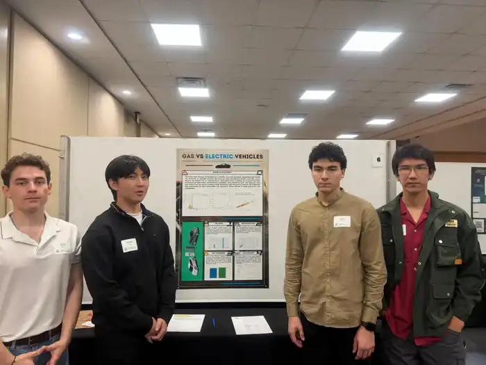 Мосты знаний: Казахстанские студенты успешно завершили семестр в США по двудипломным программам {city2}