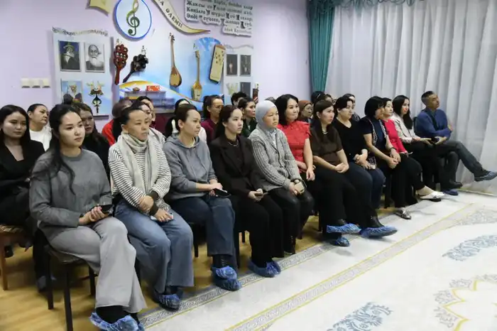 В Астане родители детского сада получили советы по защите от мошенничества от правоохранителей {city2}