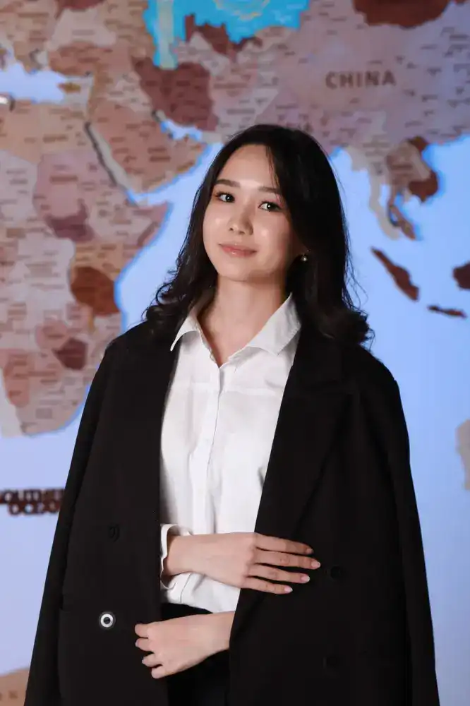 Ученица из столицы получила приглашение от 10 мировых университетов, включая Harvard и Stanford {city2}