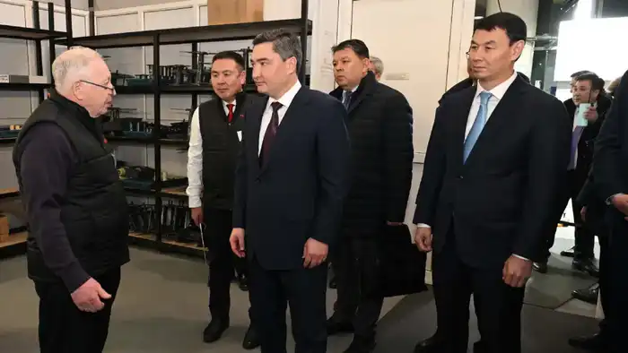 Олжас Бектенов на месте: проверка высокотехнологичных производств в СЭЗ «ПИТ «Алатау» в Алматы {city2}