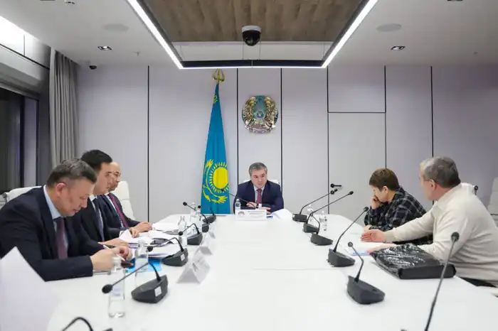 Министр промышленности и строительства РК провёл приём граждан (4)