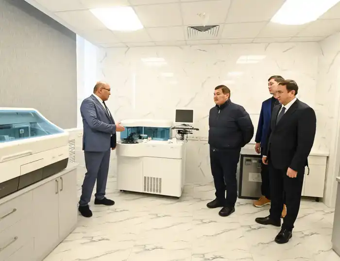 Глава региона ознакомился с работой центра Orhun Medical (6)