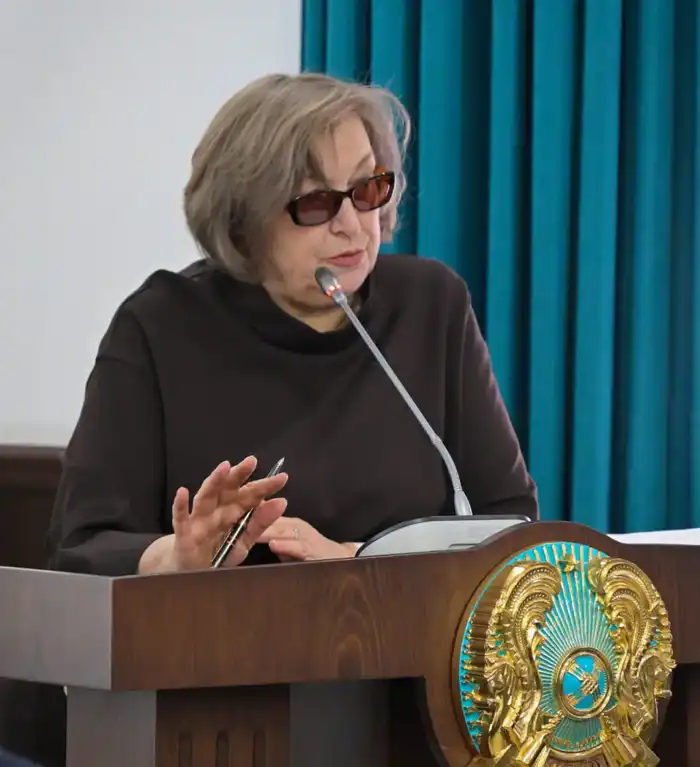 Рабочее совещание в акимате области: итоги социально-экономического развития и трудоустройства в 2025 году {city2}