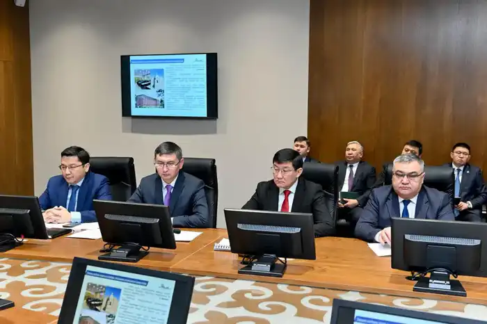 Рассмотрено состояние историко-культурных памятников в области Абай (7)