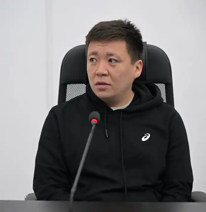 Аким области Асаин Байханов провел личный прием граждан (2)