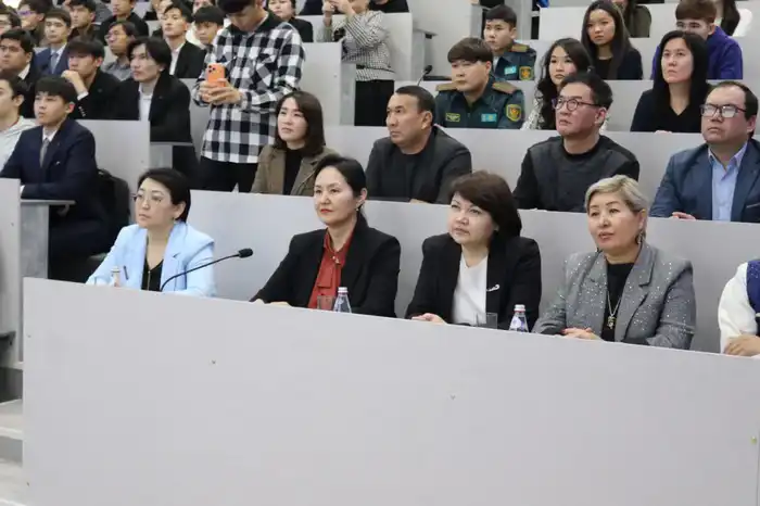 В рамках программы «AI-Sana» 100 тысяч студентов освоят алгоритмы искусственного интеллекта (2)