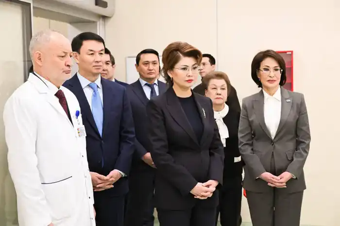 В КАЗАХСТАНЕ ОТКРЫТ НАЦИОНАЛЬНЫЙ НАУЧНЫЙ ЦЕНТР ИНФЕКЦИОННЫХ БОЛЕЗНЕЙ (3)