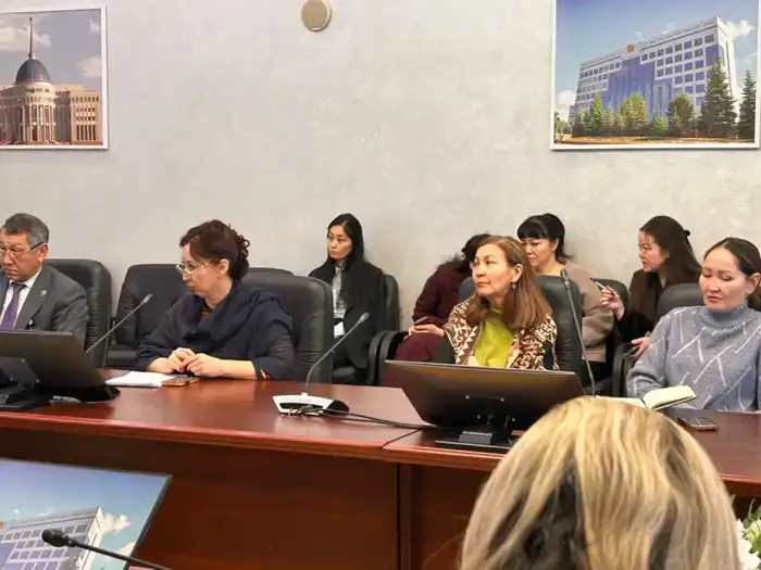 22 января 2026 года в областном акимате состоялась встреча с представителями органов полиции и прокуратуры, посвященные вопросам профилактики интернет-мошенничества (6)