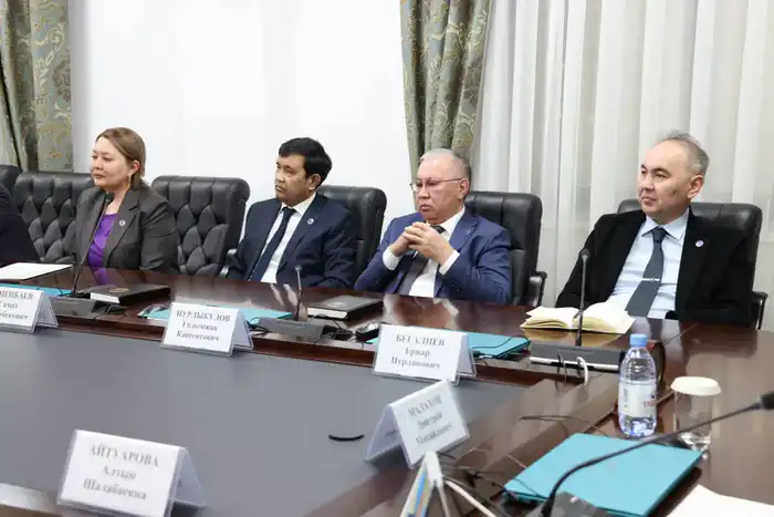 В Высшем Судебном Совете состоялось аппаратное совещание, посвящённое конституционным реформам и деятельности Конституционной комиссии {city2}