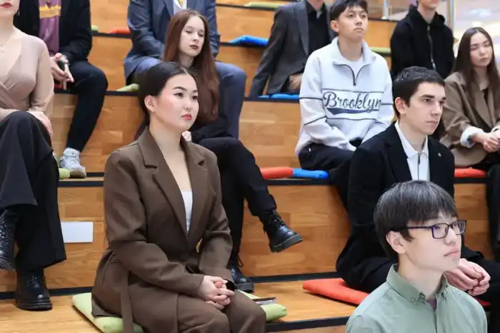 Костанаю — молодёжь, будущее в ваших руках! {city2}