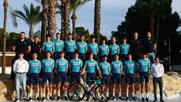 Владислав Башлыков из Карагандинской области подписал контракт с XDS Astana Development Team {city2}