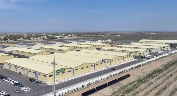 ТУРКЕСТАН: В ПРОМЫШЛЕННЫХ ЗОНАХ САУРАНА ВЕДЕТСЯ СТРОИТЕЛЬСТВО ОКОЛО 140 ЗДАНИЙ (4)