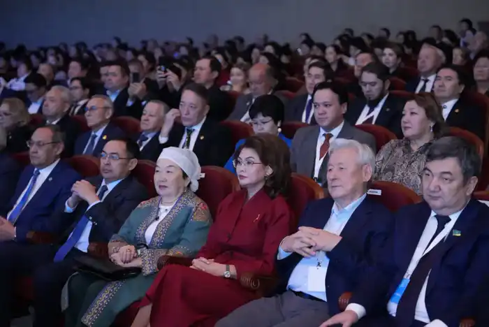 Гала-концерт поэта в Кызылорде {city2}