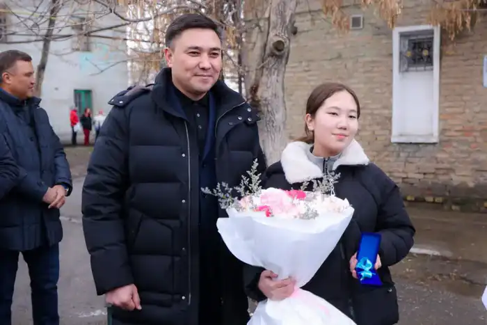 ЗЕЛЁНАЯ БАЛКА: СЕМЬИ ВЕТХОГО ЖИЛЬЯ ПЕРЕСЕЛИЛИ В ШЫМКЕНТЕ (6)