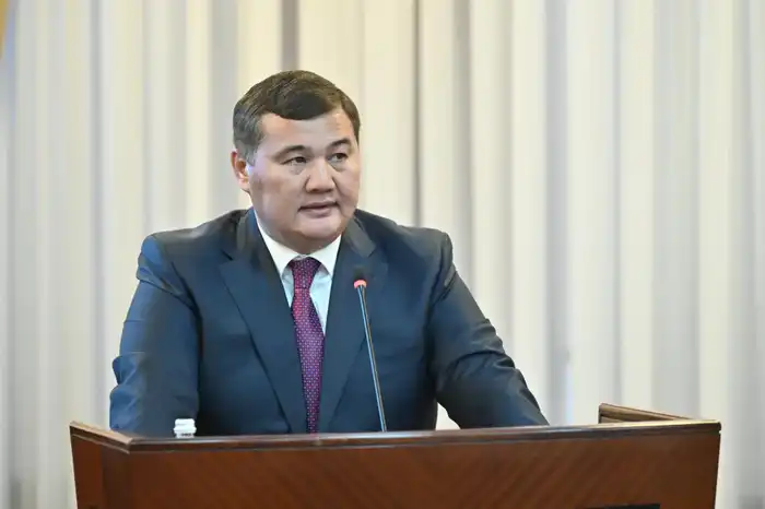 Диалог на высшем уровне: Маулен Ашимбаев и депутаты Маслихата строят мосты к реформам {city2}