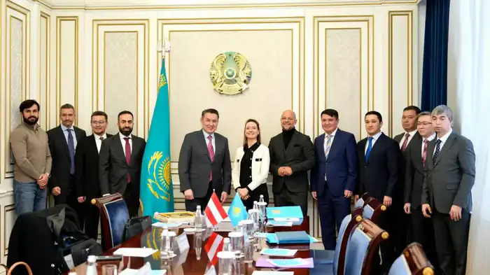 Аким ВКО провел переговоры с послом Австрии в Казахстане (8)