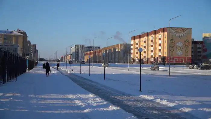 Актобе в смятении: резкий запах вызывает массовые обращения граждан в аварийные службы {city2}