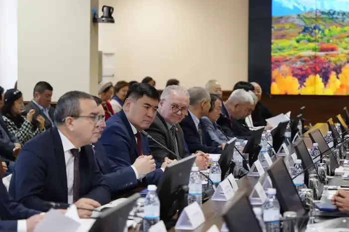 Обсуждение национальной идеи и авторской ответственности на международной конференции, посвященной 75-летию Алибека Аскара {city2}