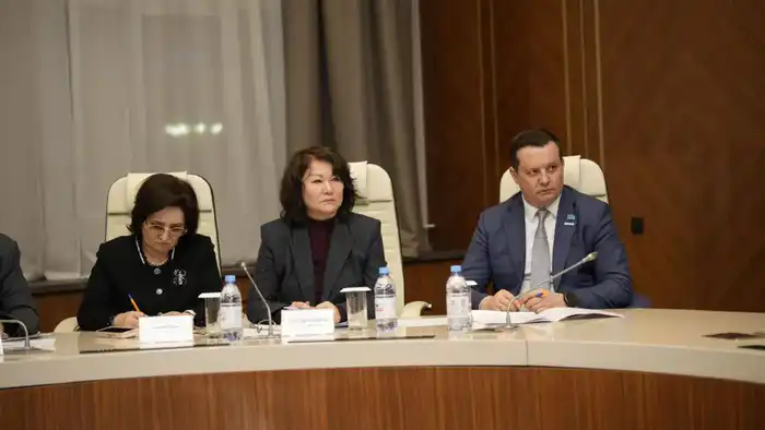 Аким ВКО обсудил с Общественным советом ключевые вопросы развития региона (5)