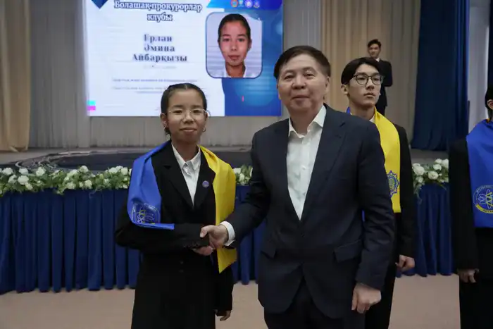 В Астане зажгли огонь правосудия: «Клуб будущих прокуроров» для школьников {city2}