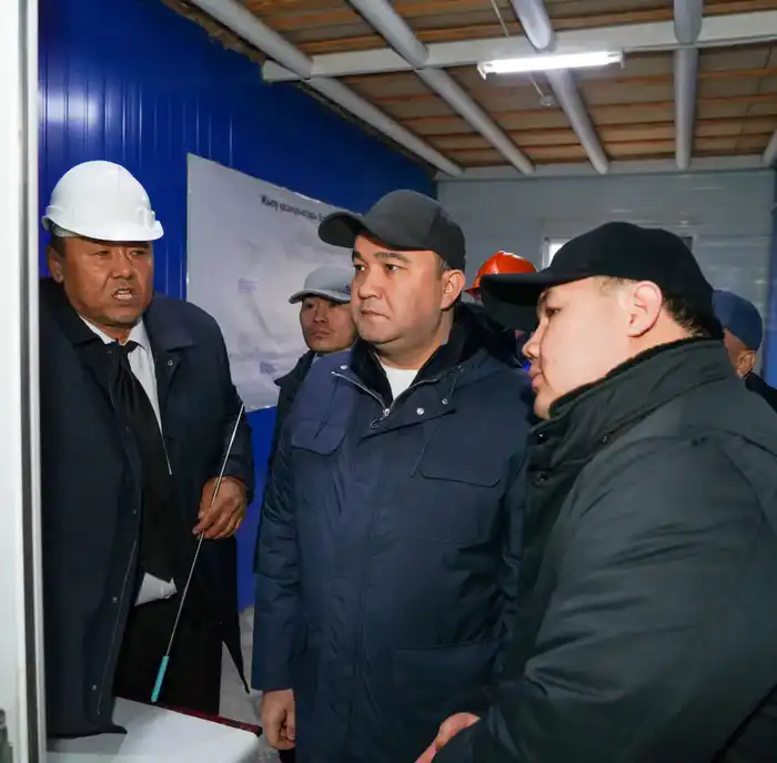 НУРАЛХАН КУШЕРОВ ПРОВЕРИЛ РАБОТУ ТЕПЛОЦЕНТРАЛИ В ТУРКЕСТАНЕ (2)