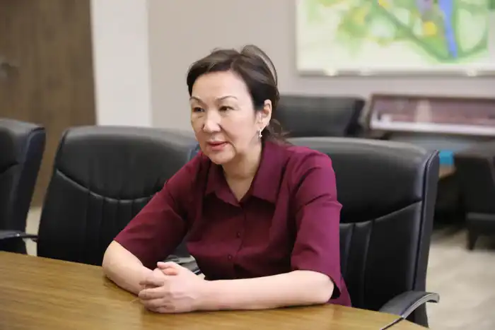 Аким области Асхат Шахаров принял депутата Сената (2)