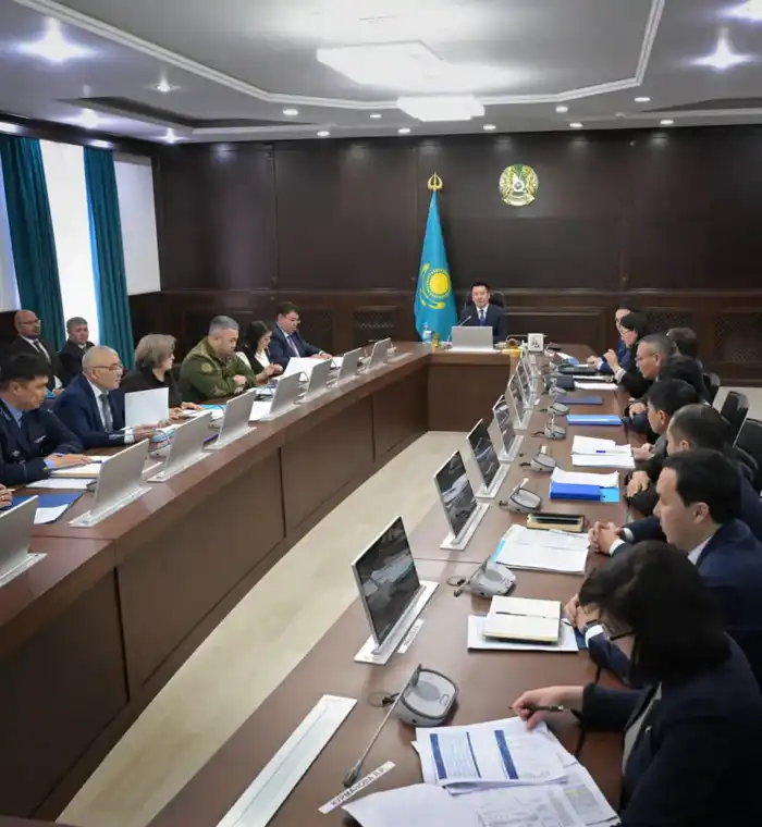 В акимате области прошло рабочее совещание, где рассмотрели итоги социально-экономического развития региона за 2025 год, исполнение Региональной карты занятости и освоение бюджетных средств (10)