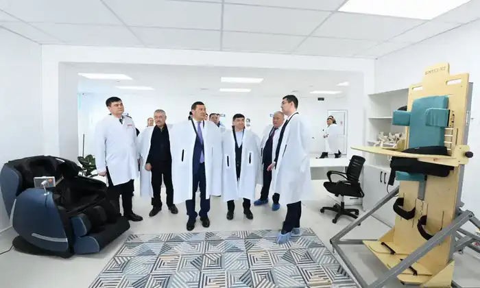 Глава региона осмотрел новое здание, пристроенное к больнице (8)