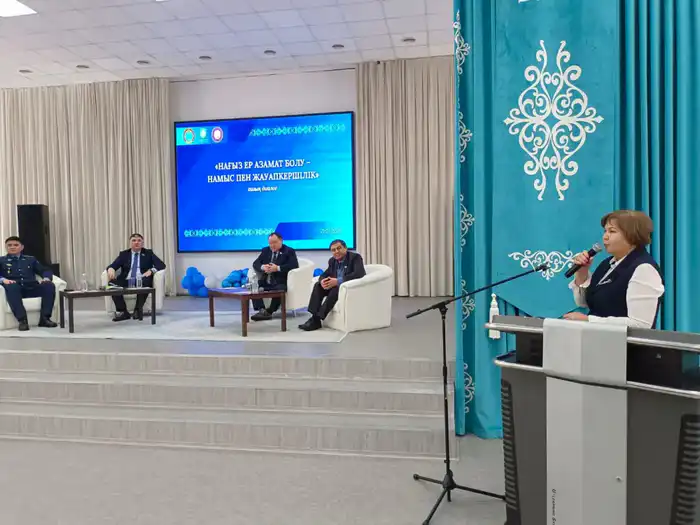 Школьникам о законах: учим порядок с детства! {city2}