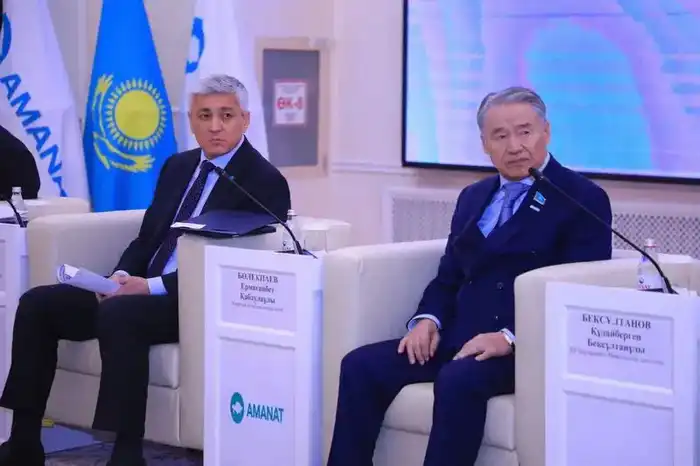 Партия AMANAT запускает проект для решения проблем многоквартирных домов (9)