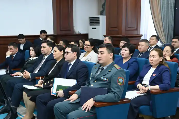 Цифровизация и ИИ в повестке Правительства РК {city2}