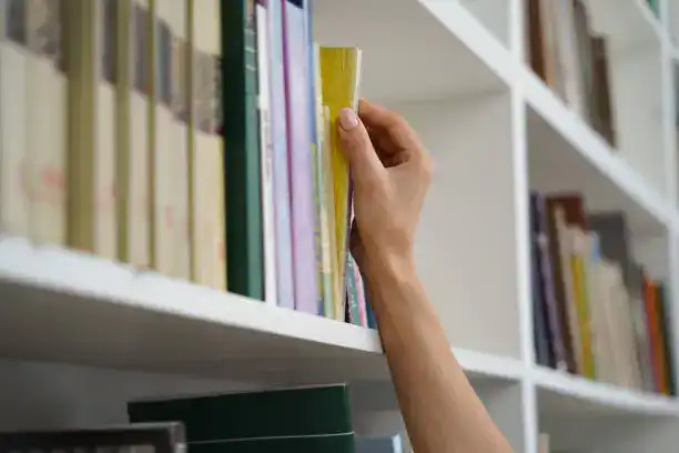 В селе Тогызбулак открыли новую библиотеку в честь 130-летия Капеса Байгабыла {city2}