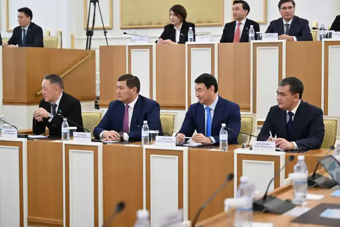 Первое заседание Комиссии по Конституционной реформе: старт важного этапа изменений в законодательстве страны {city2}