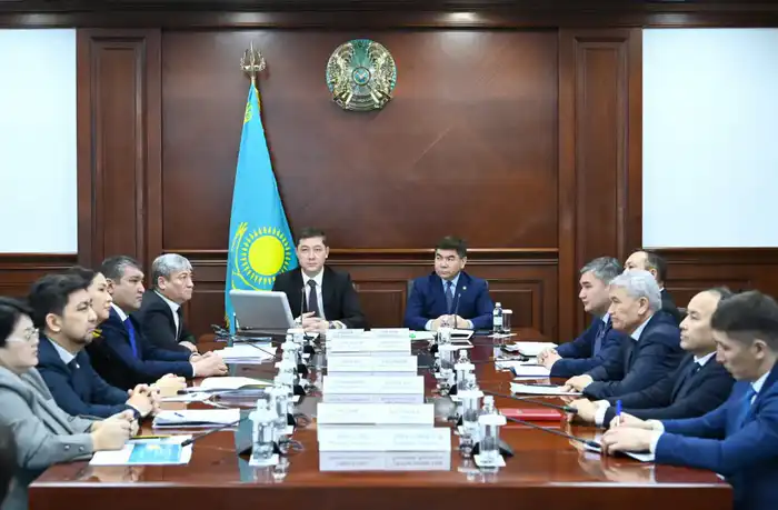 Инвестиционное совещание под председательством премьер-министра: обсуждены меры по привлечению инвестиций {city2}