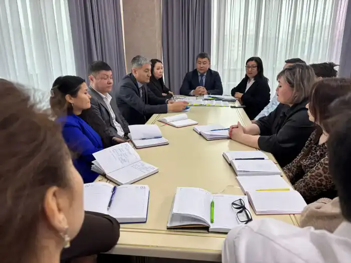Семинар для госслужащих в Восточно-Казахстанской области: повышение антикоррупционной сознательности в рамках государственной службы {city2}