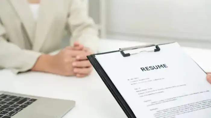 До 3,4 миллиона: названы самые высокие оклады в Казахстане {city2}