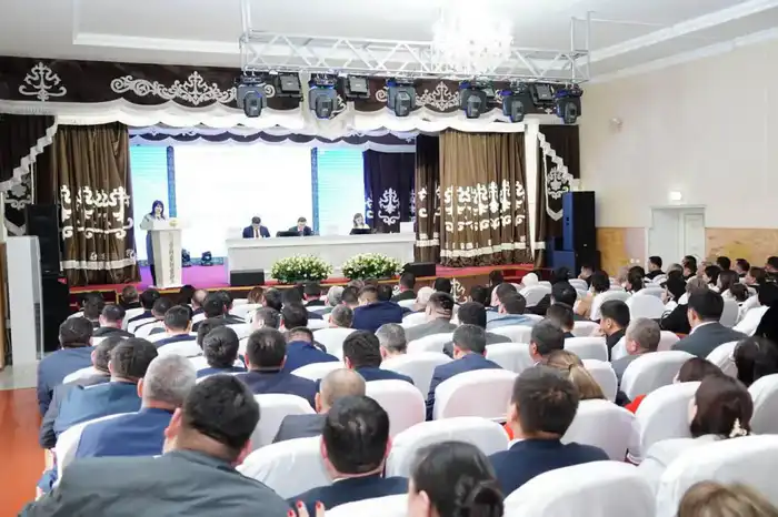 Усилия по повышению качества образования в Туркестанской области: фокус на профессиональном развитии педагогов и безопасной среде для учеников {city2}