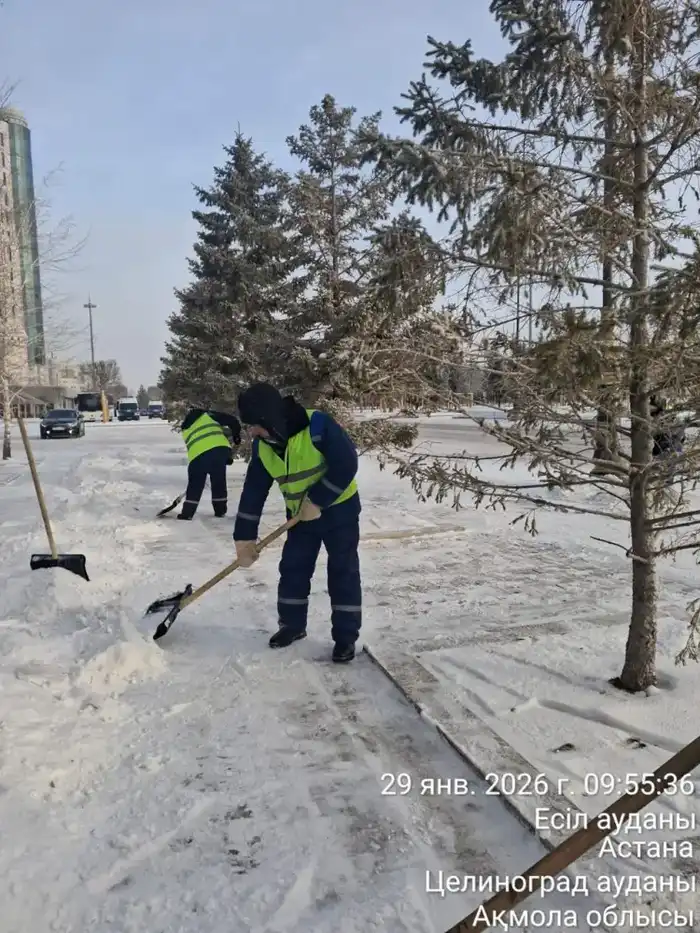 Астана справляется со снежными вызовами: 3,3 млн кубометров снега вывезено для обеспечения безопасности жителей {city2}