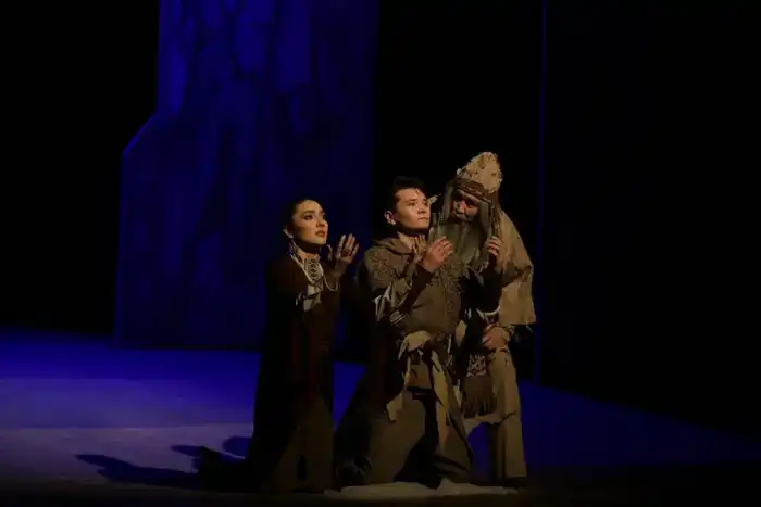 В Алматы отметили 100-летие Казахского национального театра с показом спектакля «Еңлік – Кебек» {city2}