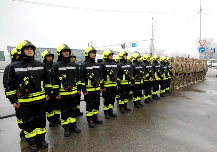 В огненном танце: новейшая экипировка для пожарных Алматинского гарнизона {city2}