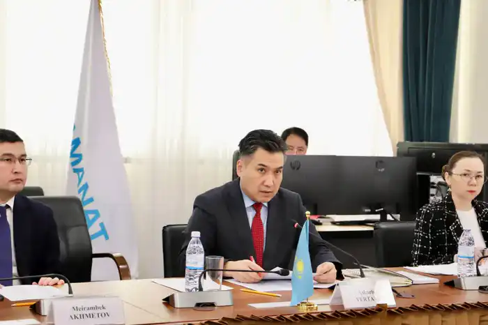 А. Ертаев встретился с заместителем помощника Торгового представителя США О. Латчин (2)