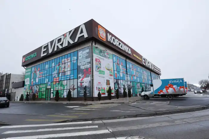 Ербол Карашукеев проверил цены в торговых сетях {city2}