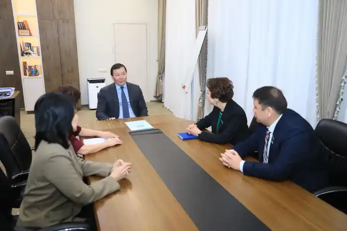 Глава региона принял депутатов (2)